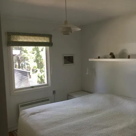 Midtvejshuset *